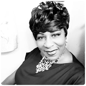 Meet your Posher, Cynthia